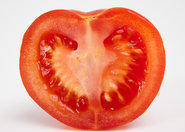 Naukowcy produkują naturalne związki w pomidorach