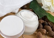 Badacze kwestionują ryzyko zdrowotne wynikające z używania kosmetyków z lipidami