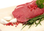 Czerwone mięso może zwiększać ryzyko raka piersi