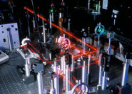 Wychuchane lasery do wykrywania niebezpiecznych związków