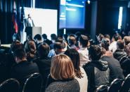 Konferencje laboratoryjne na świecie – gdzie warto pojechać?